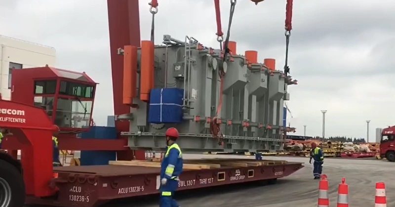 W jaki sposób firma OOG Shipping może wspierać złożony transport ładunków przemysłowych?
